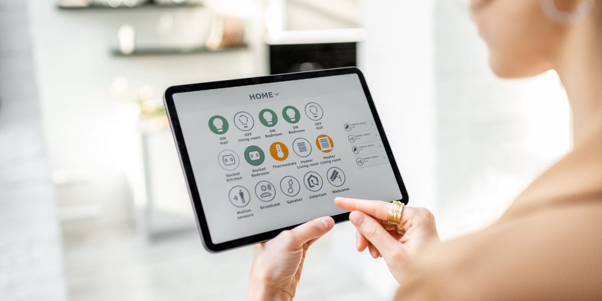 The Pros and Cons of Smart Home Technology The Pros and Cons of Smart Home Technology